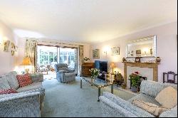 Hillier Road, Guildford, Surrey, GU1 2JQ