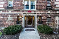 65 E Harris Avenue #2B, La Grange IL 60525