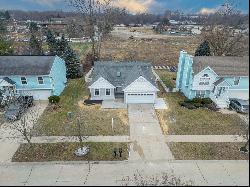 582 THORNHILL Court, Belleville MI 48111