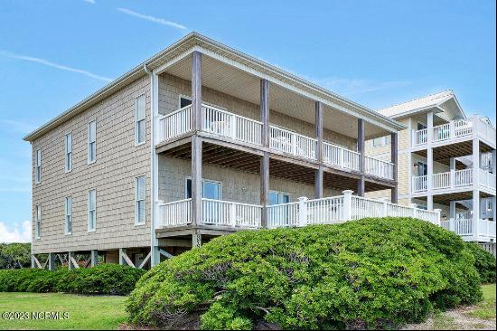 98 Oleander Court, Surf City NC 28445