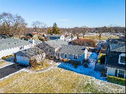 604 Nordic Court, Libertyville IL 60048