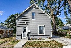 6804 Maple Street, Omaha NE 68104