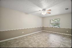 25900 Oakridge Avenue, Sorrento FL 32776