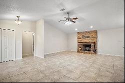 25900 Oakridge Avenue, Sorrento FL 32776