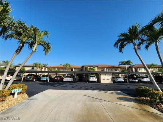 4515 Country Club Boulevard Unit 204, Cape Coral FL 33904