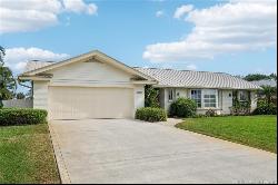 3283 SE Fairway E, Stuart FL 34997