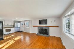 209 Castlewood Circle, Barnstable MA 02601