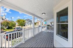 3 N Surrey Ave, Ventnor NJ 08406