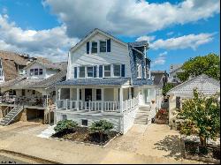 3 N Surrey Ave, Ventnor NJ 08406