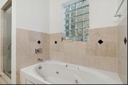 634 W Schubert Avenue #1, Chicago IL 60614