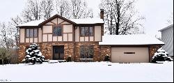 37750 Bunker Hill Drive, Solon OH 44139