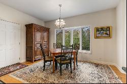 1110 Pine Oaks Circle, Lake Forest IL 60045