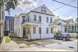 521B Lowerline Street, New Orleans LA 70118