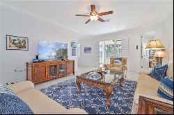 3884 Forest Glen Blvd Unit 201, Naples FL 34114