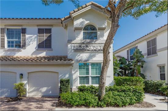 150 Colonade Cir Unit 902, Naples FL 34103