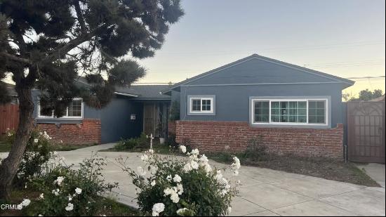 1306 W Hemlock Street, Oxnard CA 93033