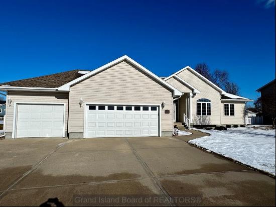 4138 W Faidley Ave, Grand Island NE 68803