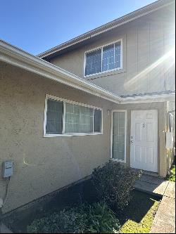 486 W Alamos Avenue Unit 3, Clovis CA 93612