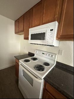 486 W Alamos Avenue Unit 3, Clovis CA 93612