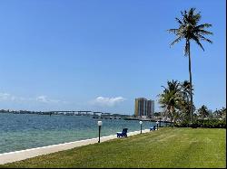 401 Lake Shore Drive #301, Lake Park FL 33403