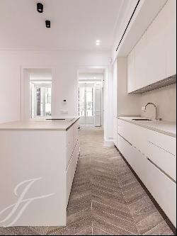 Luxury brand new flat in Toledo Street