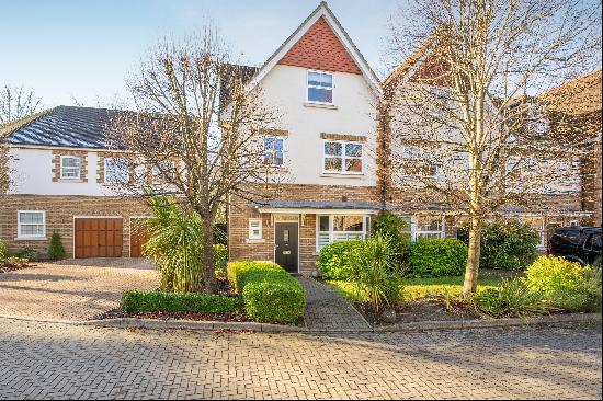 A tastefully upgraded 4-bedroom townhouse located closely to the ever-popular Ascot Raceco