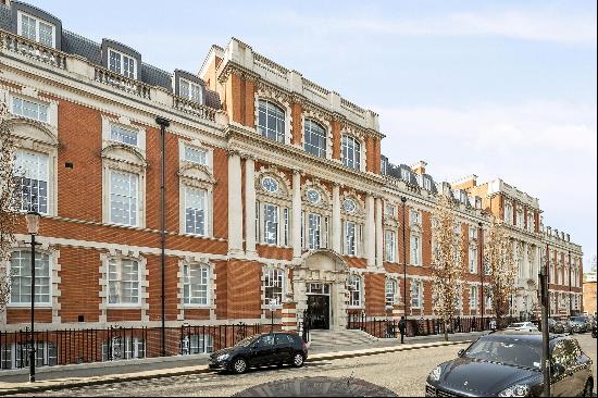 A charming 1 bedroom apartment in the heart of Chelsea.