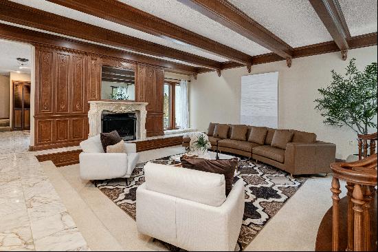 Indoor Pool and Pastoral Views!