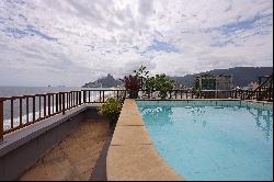 Duplex penthouse facing the ocean with full amenities and private pool