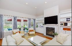 Stylish Turn-Key Hampton Bays Rental