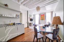 Charming Parisian Apartment in Trendy Marais District