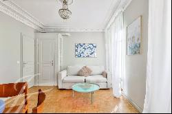 Saint Sabin - one bedroom flat in perfect condition for sale - 75001 Paris