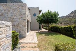 Exquisite Villa for Sale in Porto Rafti, Greece