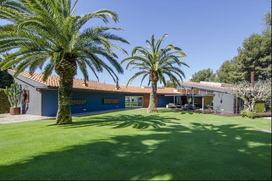 Luxurious property in exclusive residential area of Maresme, Barcelona.