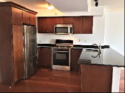 	Lovely 1 bedroom, 1 bath apartment with views of the Hudson River, Assigned Par