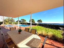 Elegant Mid-Century chalet with views of the Mediterranean.