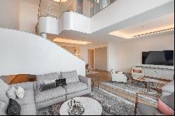 Furnished Duplex with Views of Burj Khalifa & Downtown