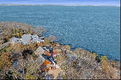 9975 Nassau Point Road, Cutchogue, NY 11935