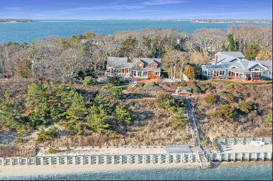 9975 Nassau Point Road, Cutchogue, NY 11935