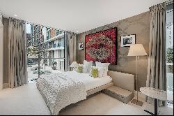 Two-bedroom pied de terre in Knightsbridge