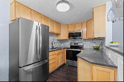 Beautifully renovated condo in the heart of West Highland!