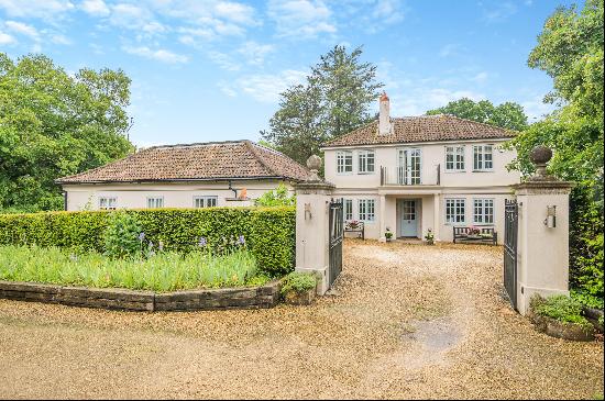 A superb country house with a barn surrounded by 14 acres in a peaceful, beautiful country