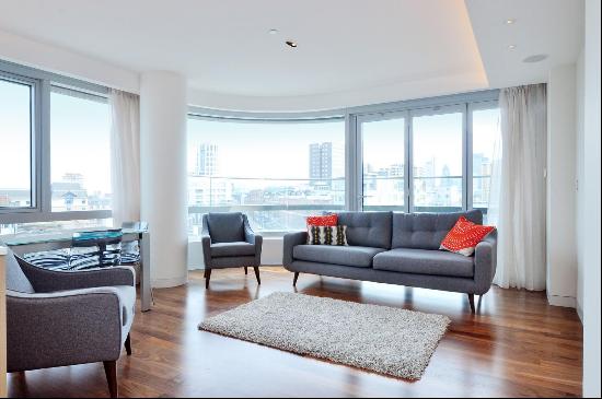 2 bed apartment to rent in Canaletto Tower, EC1V