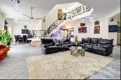 Charming Mansion Near the Thermal Resort