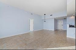 800 N Tamiami Trl #1502, Sarasota, FL 34236