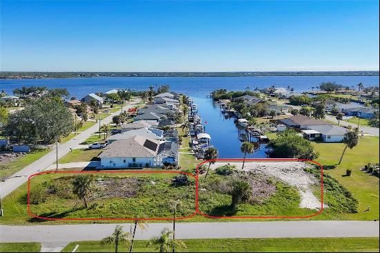 3272  3280 Holcomb Rd, Port Charlotte, FL 33981