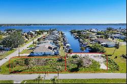 3272  3280 Holcomb Rd, Port Charlotte, FL 33981