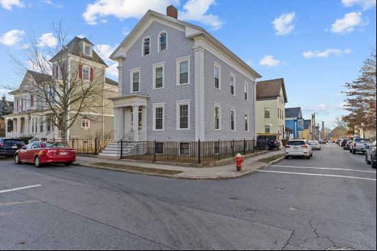 65 Chestnut St, New Bedford, MA 02740