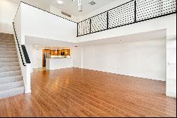 Stylish and Versatile Millbrae Loft