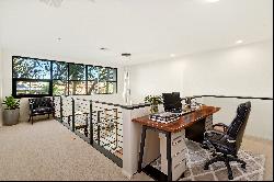 Stylish and Versatile Millbrae Loft